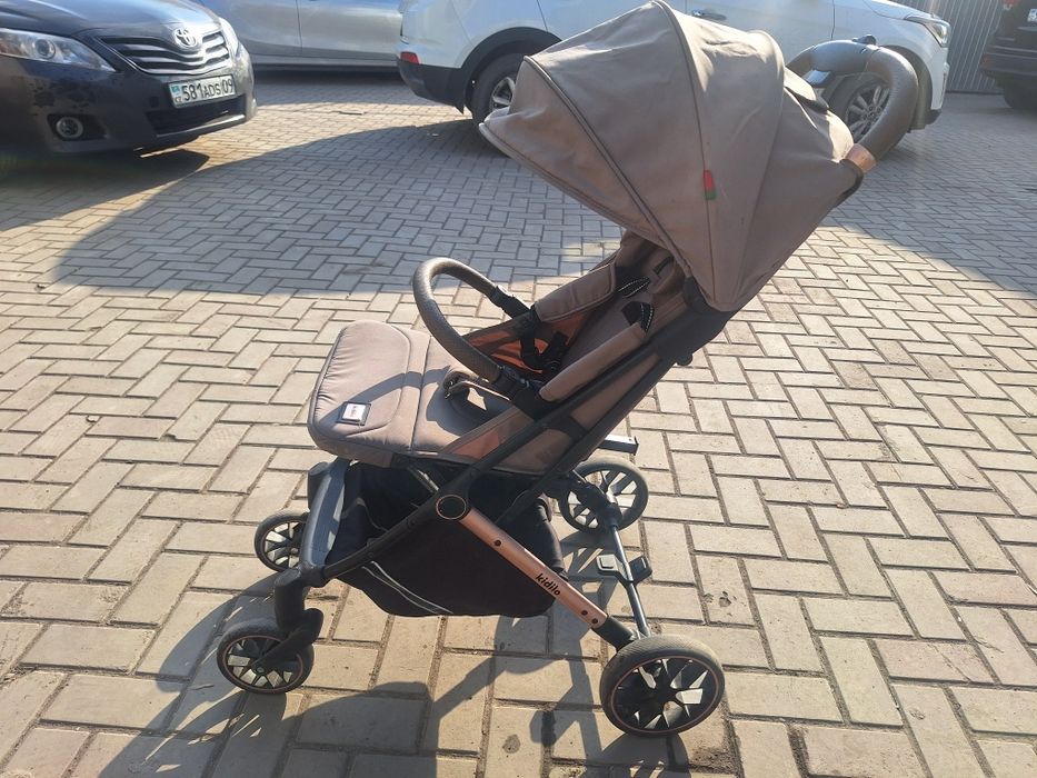 Продам хорошую коляску