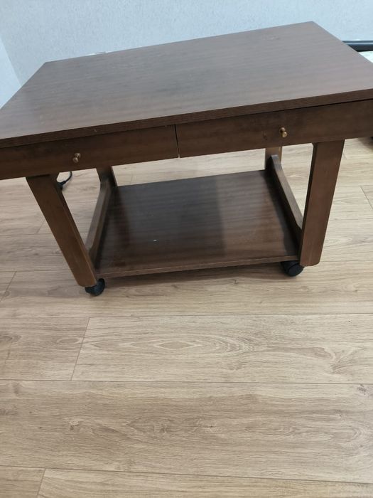 Журнальный столик