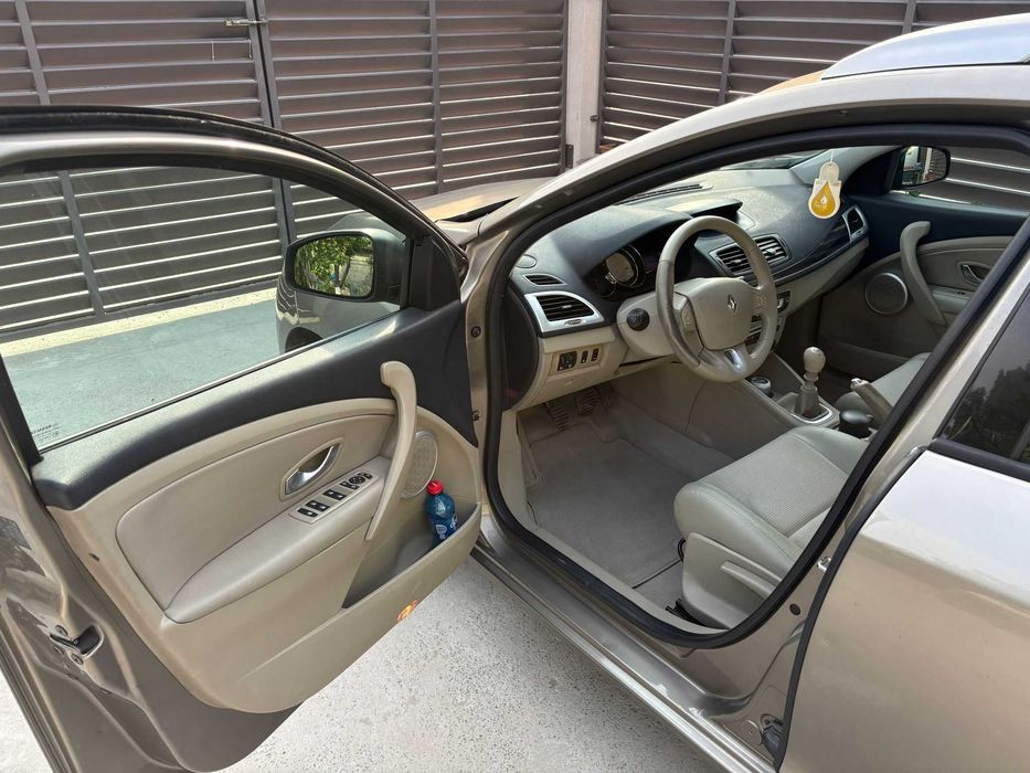 RENAULT Megane 2009 — imagine 3