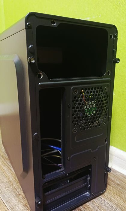 Корпус ПК AeroCool  полностью рабочий
