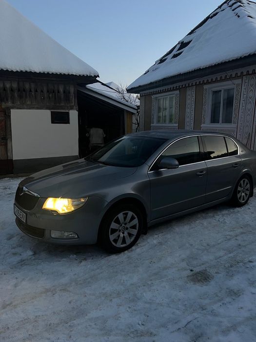 SKODA Superb 2011 — imagine 3