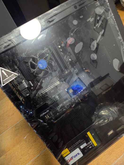 Sistem Desktop PC Gaming RUN Expert Intel Six-Core i5-9400