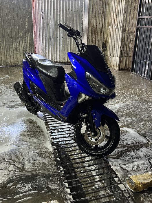 Мопед Макси 180куб беннали