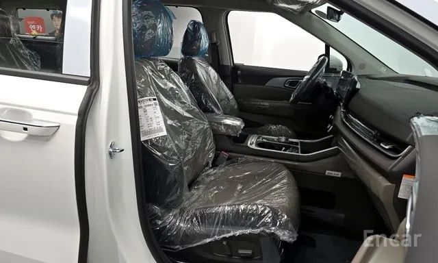 Kia Carnival 2026 — 6