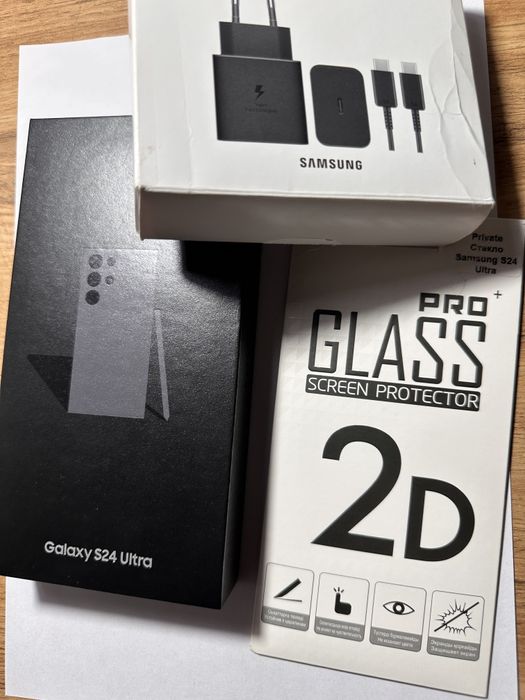 Продам Samsung Galaxy S24 Ultra 1 tb