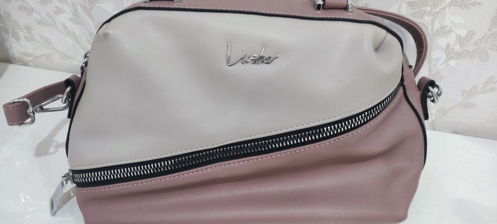 Сумочка женская.