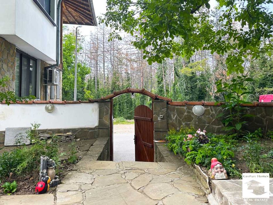 Продава се Двустаен апартамент в с. Арбанаси, Област Велико Търново - 65 кв.м за 1770 €/кв.м - Снимка #14