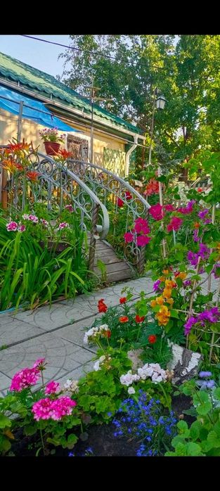 Продам благоустроенный дом в центре города