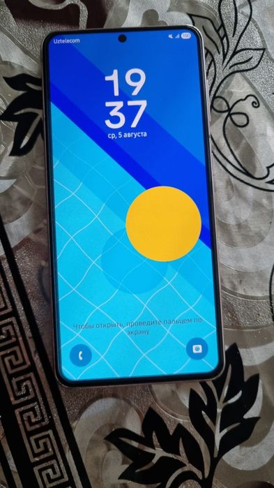 Samsung S21 sotiladi xolati yaxshi zur ishledi