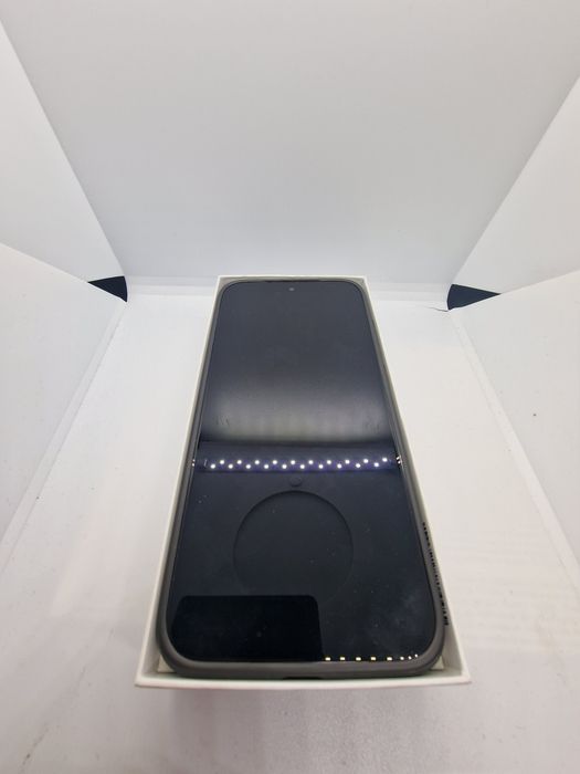 Telefon Motorola G77