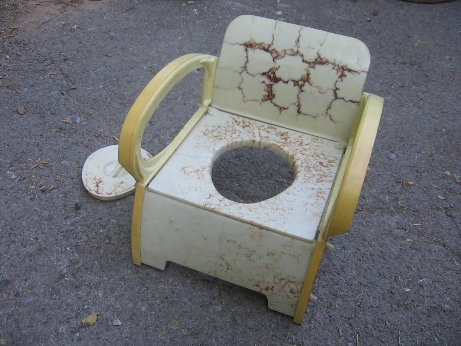 Продам. Детский СТУЛ - ГОРШОК пластиковый