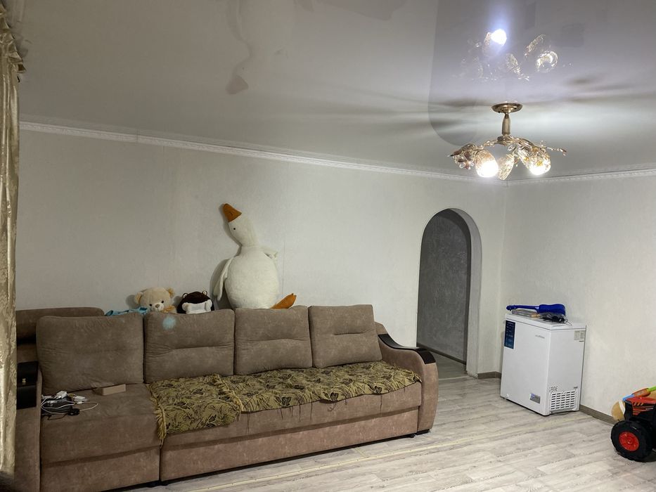 Продам дом в районе карьера !