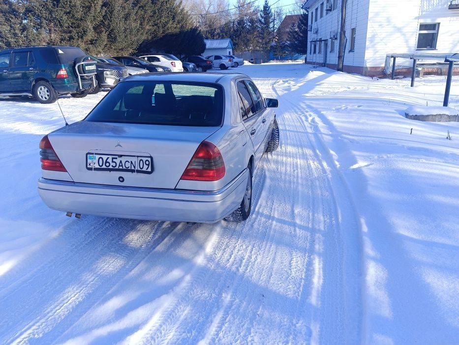 Продаю Mercedes C220