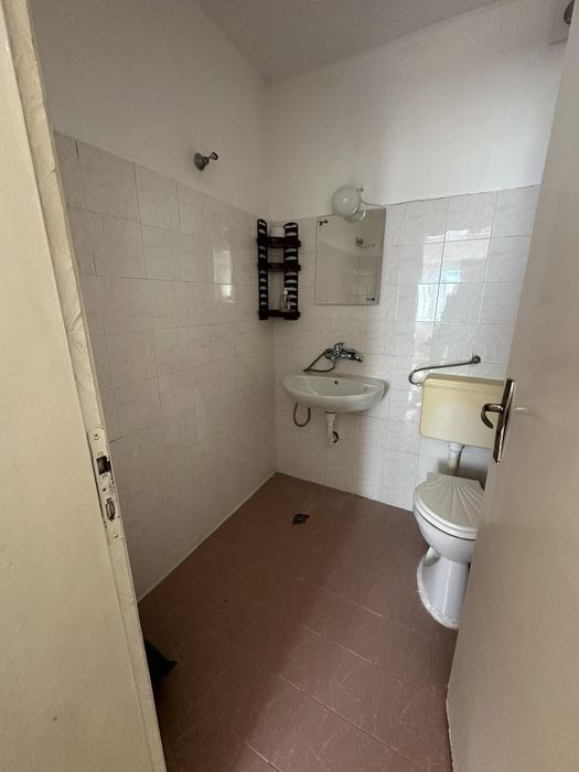 Продава се Къща в Бургас, Сарафово - 420 кв.м за 1000 €/кв.м - Снимка #8