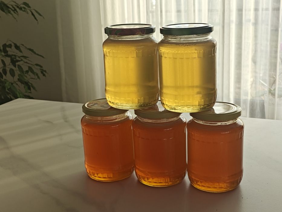 Vând miere naturala