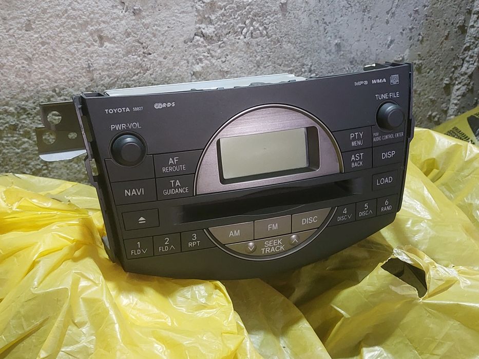 Оригинална мултимедия РАВ4 2008