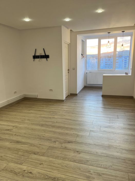 Garsonieră de vânzare