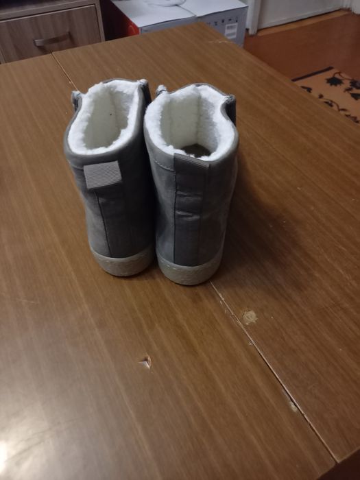 Натуральная , женская обувь