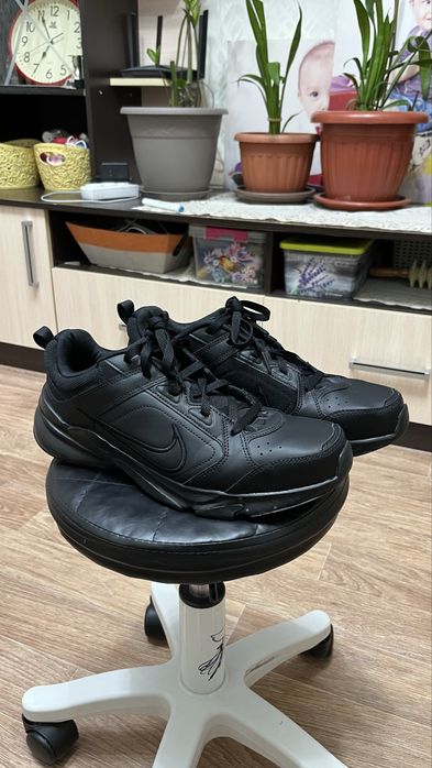 Кроссовки Nike (оригинал) 100%