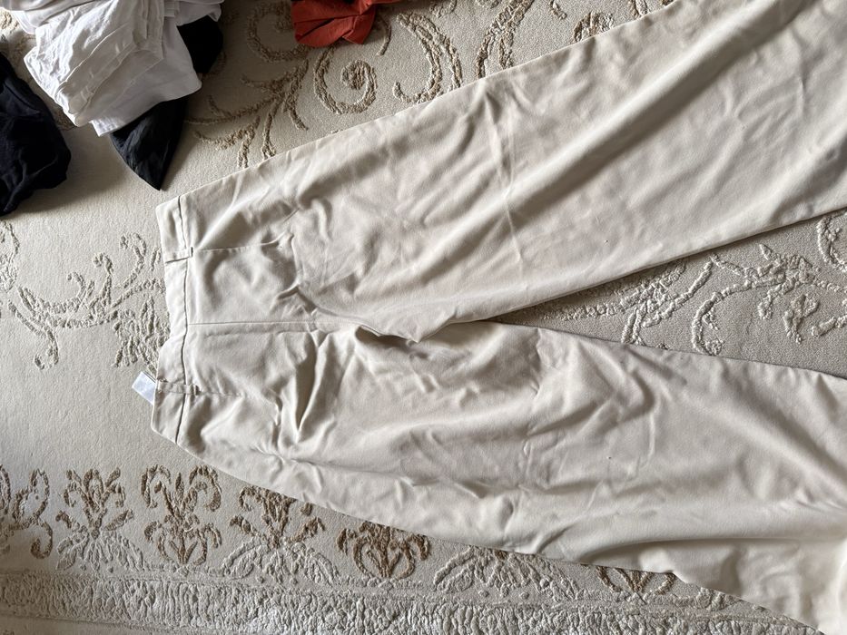 Бежевые брюки bershka