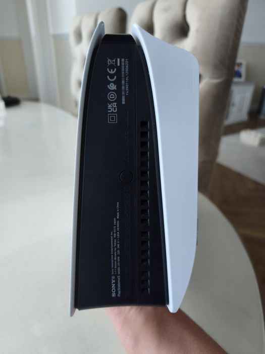 PS 5    1 TB  cu CD