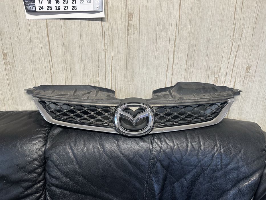 Решетка/Маска за Мазда 5