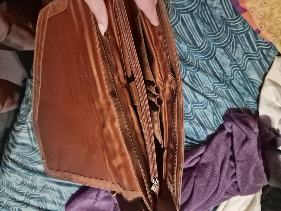 Чанта от естествена кожа