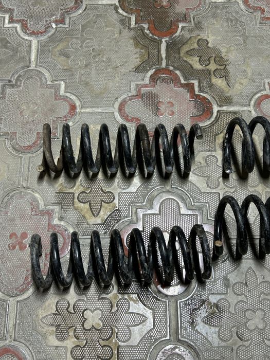 Пружина на мерседес W210