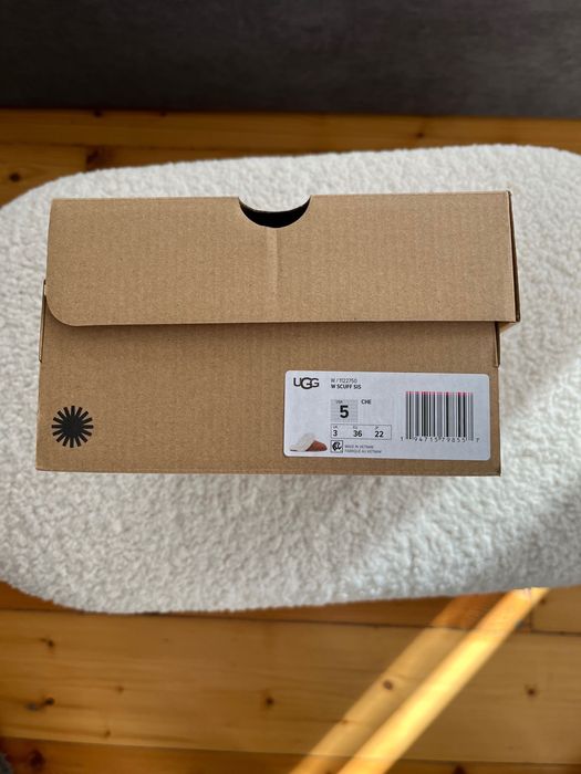 UGG домашни чехли