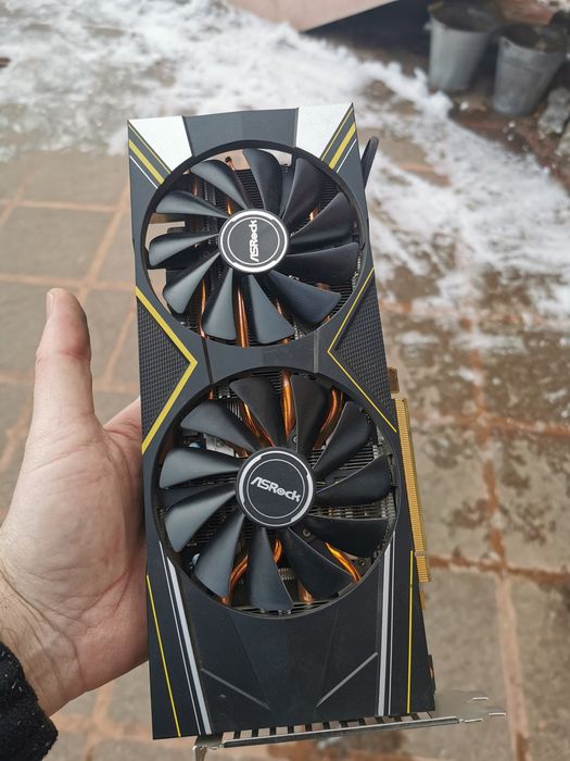 видео карти 5700xt 8gb AMD ASRock