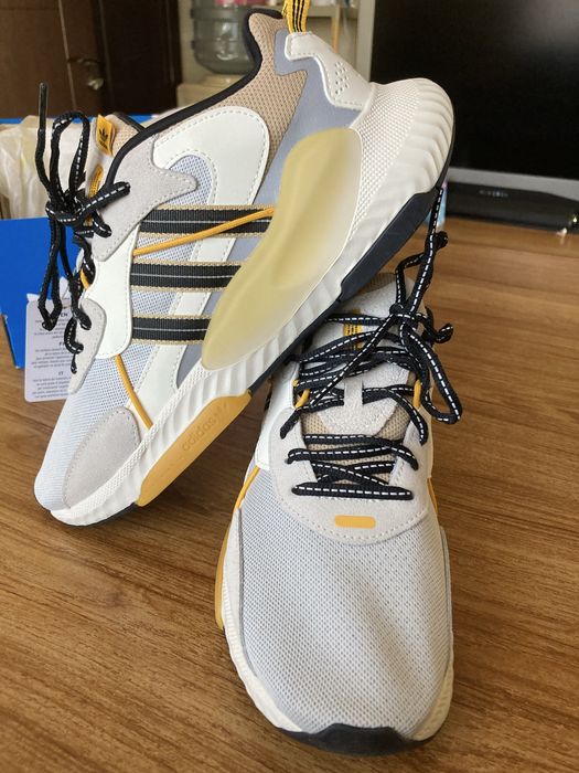 Мъжки оригинални маратонки Adidas HI-TAIL