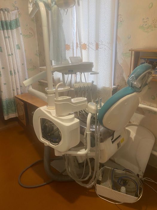 Продам стоматологическое кресло