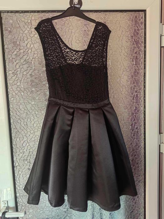 Официална рокля, черен цвят, S - размер