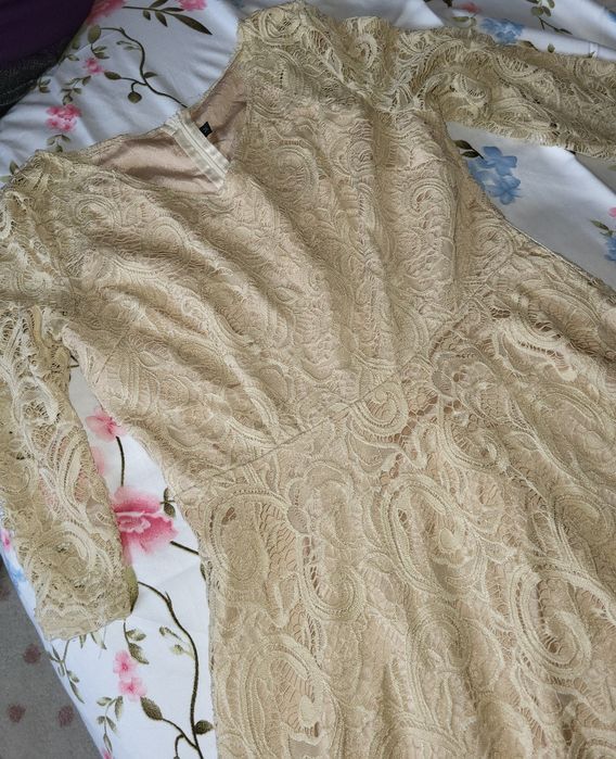 Vand rochie marimea M