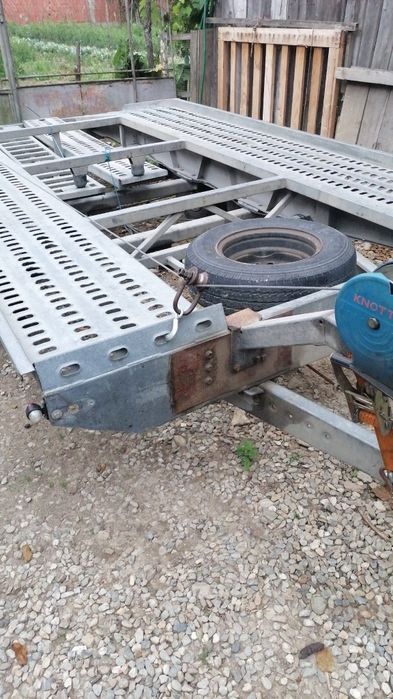 Vând trailer/platformă 2t