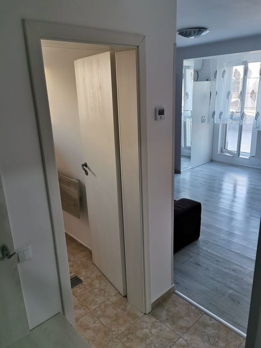 Vand sau Schimb, Garsoniera cu 2 sau 3 camere sau casa in apropierea B