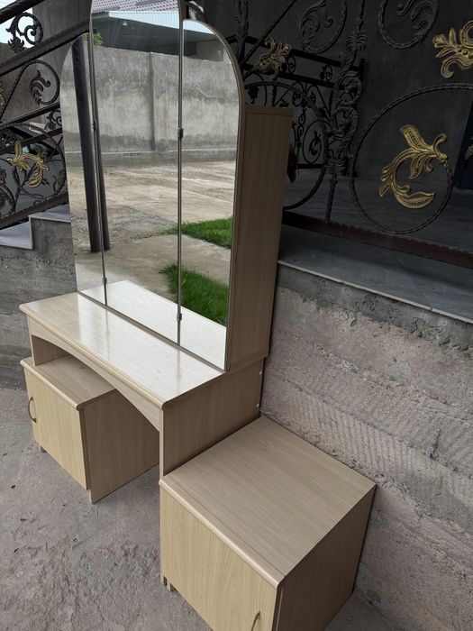 Комод айнасымен, 2тумбочка