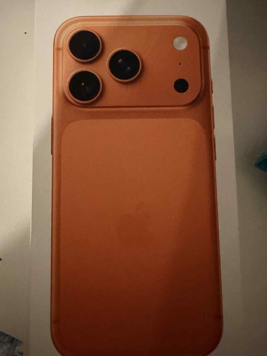 Iphone 17 pro max si iphone 17 pro