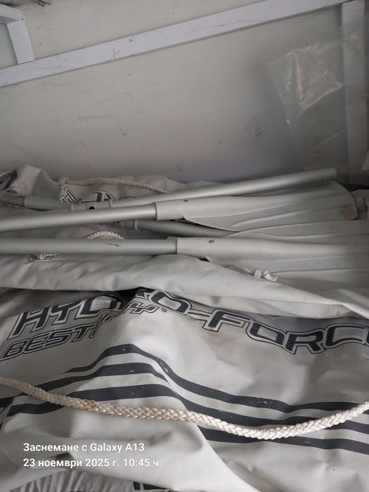 Лодка, ел. Двигател и др. За риболов