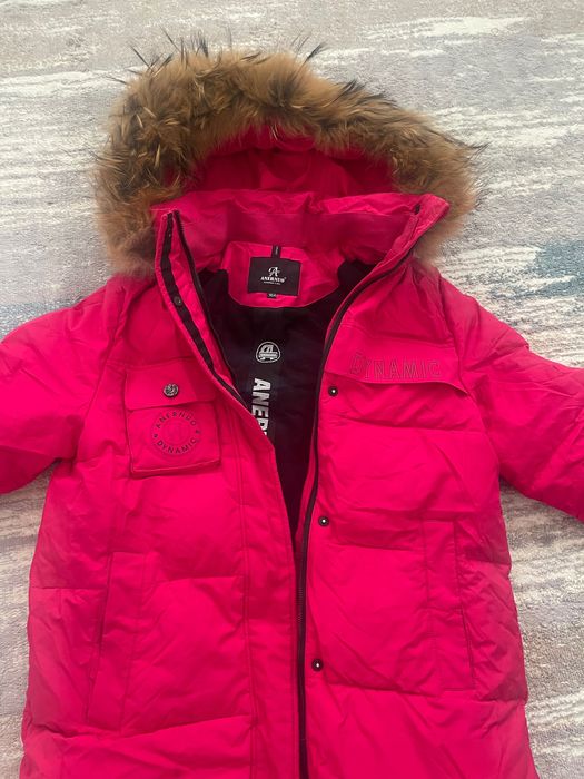 Зимняя куртка Anarnuo для девочек в отличном  состоянии