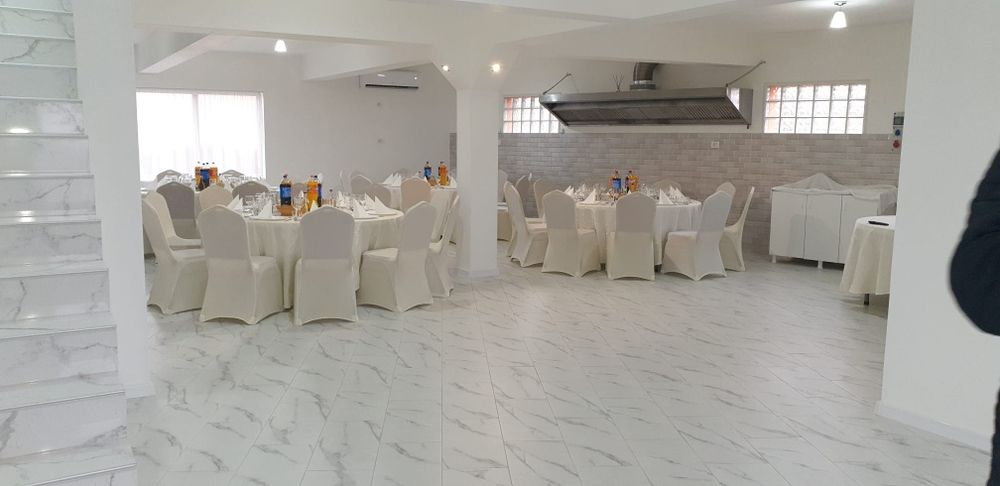 Închiriez sala evenimente capacitate 70 pers