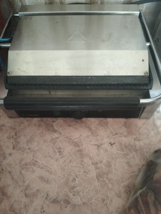 Продам тостер хороший состояние