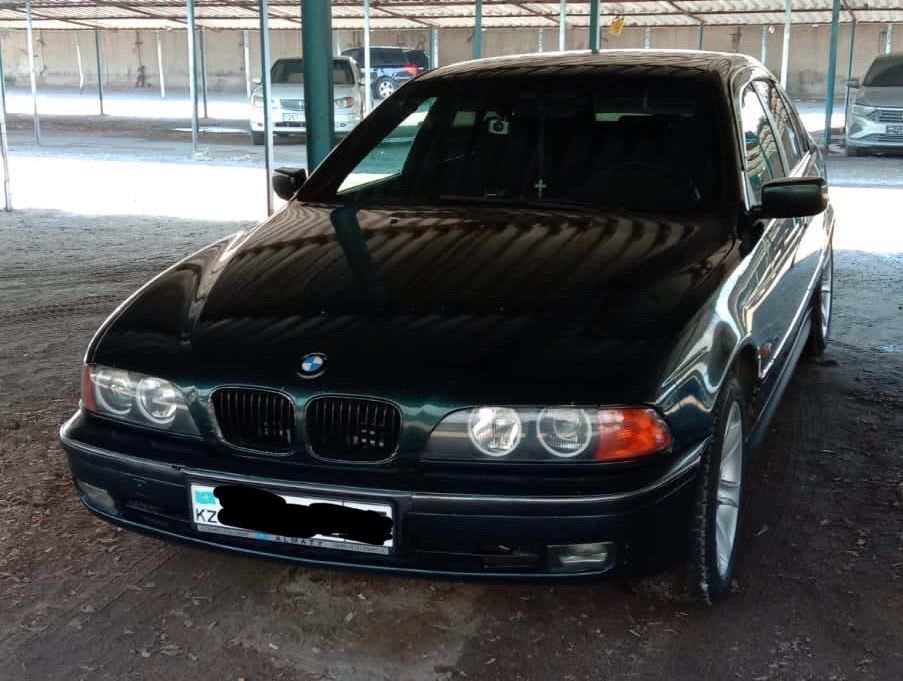 Бампер Е39 перед/зад седан