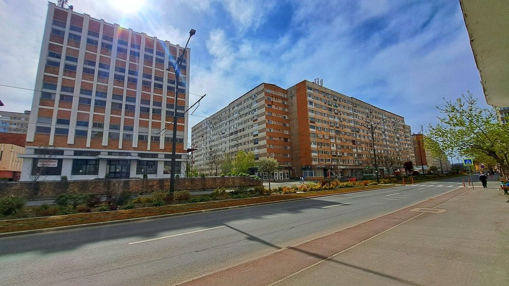 Clădire comercială cu 4 etaje de inchiriat situata