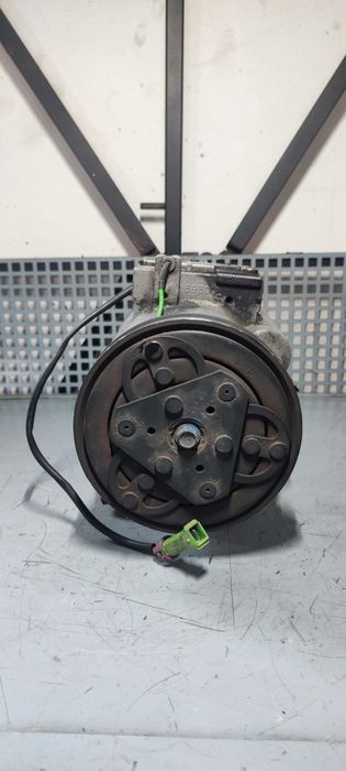 Compresor clima volkswagen vw passat B5 AFN cod 8D0260805D