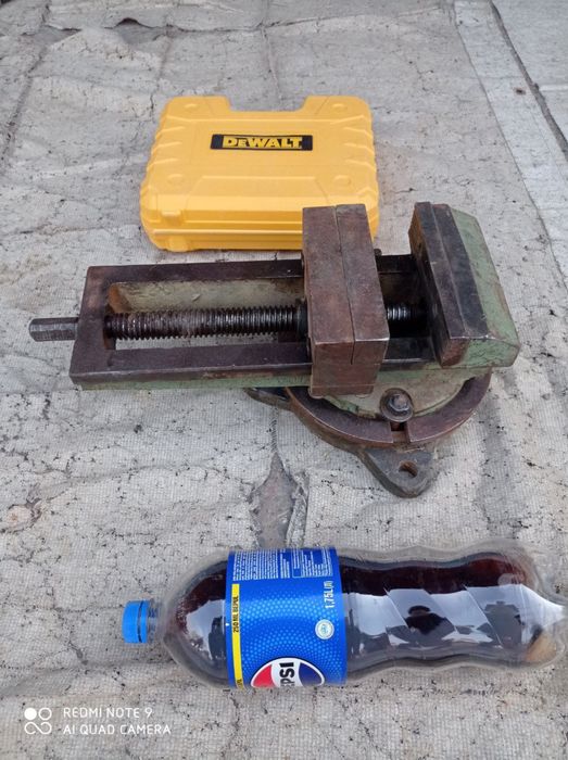 Продам тиски СССР