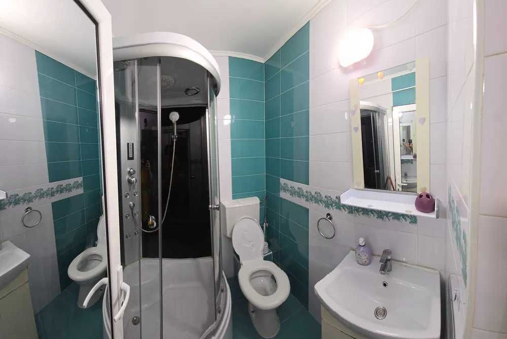 Proprietar vand  Garsoniera zona centrala Tribunal,etaj 1, recent renovata pret 42000 euro .