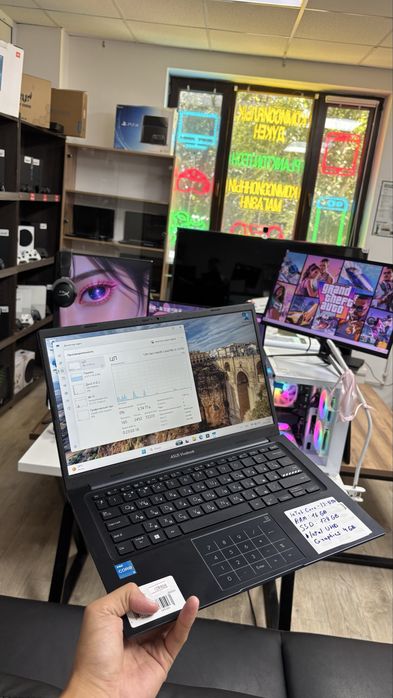 Офисный ноутбук Asus VivoBook