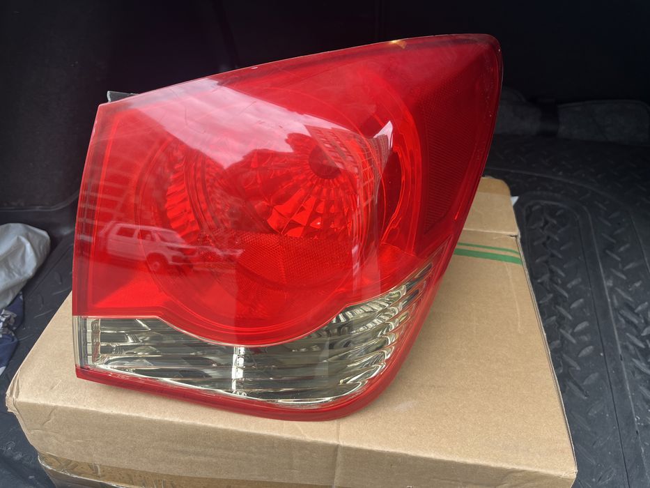 Продам Задний фонарь фару шевроле круз Chevrolet Cruze