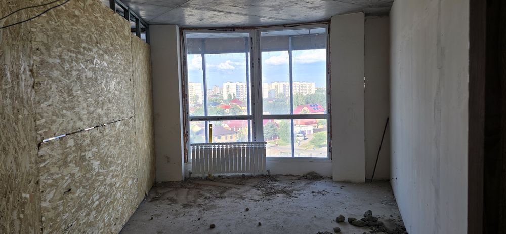 Продаётся 5 комнатная квартира